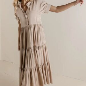 Bohme Amanda Tiered Dress in beige/ brown Elegant Midi Maxi Dress Size large